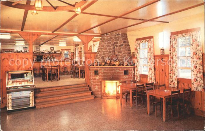 Freehold New York Fine Crest Farm Bar