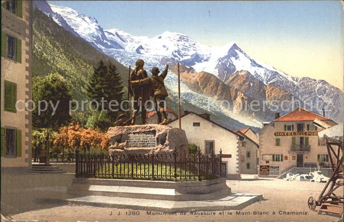 Chamonix Monument de Saussure et le Mont Blanc