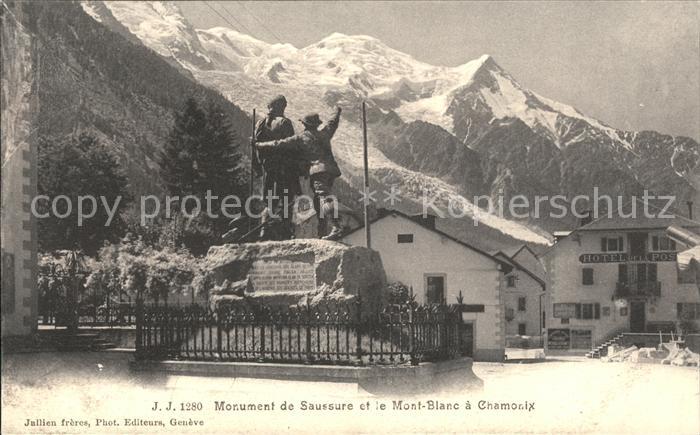 Chamonix Monument de Saussure et le Mont Blanc