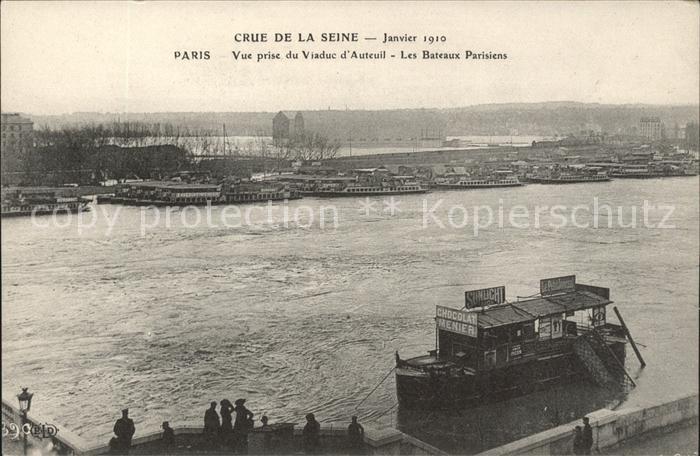 Paris Crue de la Seine Janvier 1910 vue prise du Viaduc d Auteuil Bateaux Hochwa