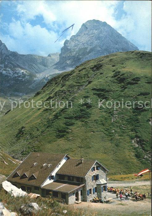 Lech Vorarlberg Ravensburger Huette mit Roggalpitze Spullersee