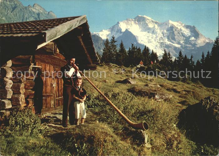 Alphorn Alphornblaeser Sennenbub Wengen Jungfrau
