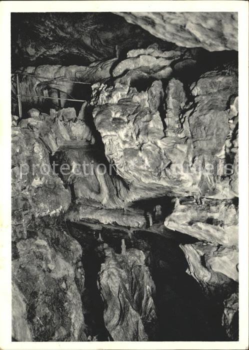 Hoehlen Caves Grottes Beatushöhlen Treppenkluft