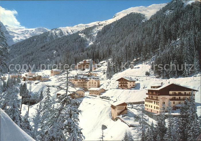 Trafoi Suedtirol Panorama am Stilfserjoch mit Ortlergruppe