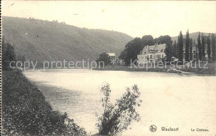 Waulsort Chateau Bords de la riviere