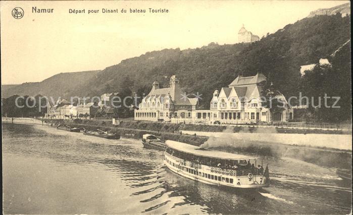 Namur Wallonie Depart pour Dinant du bateau Touriste