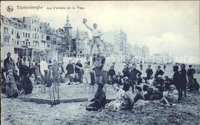 Blankenberghe Jeux d enfants sur la Plage