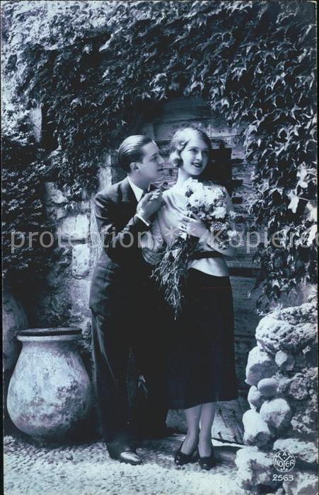 Foto AN Paris (Noyer) Nr. 2563 Paar Poesie Blumen