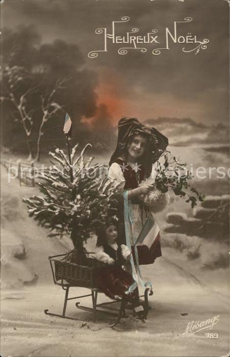 Puppe Doll Poupee Kinderspielzeug Schlitten Kind Maedchen Tracht Weihnachten