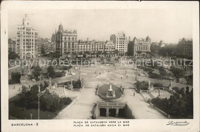 Barcelona Cataluna Plaza de Cataluna hacia el mar