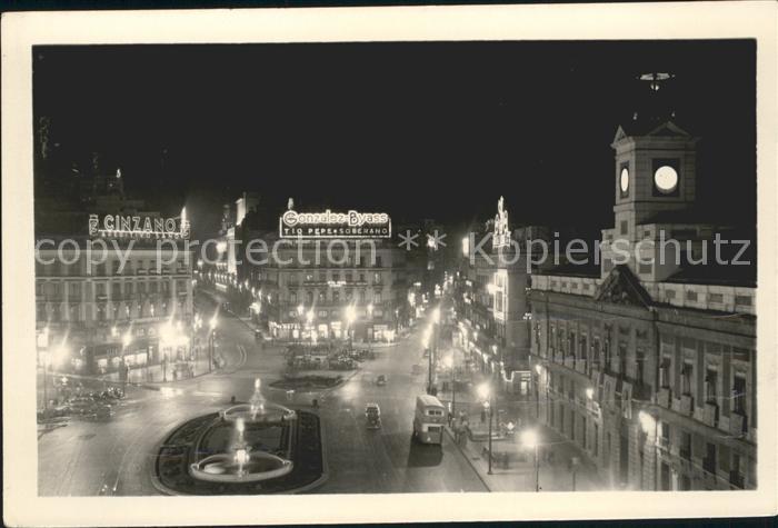 Madrid Spain Puerta del Sol de noche
