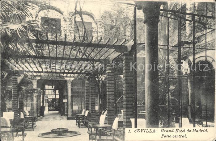 Sevilla Andalucia Grand Hotel de Madrid Patio central