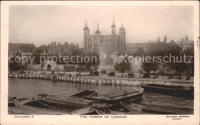 London Tower of London Thames Frachtkahn