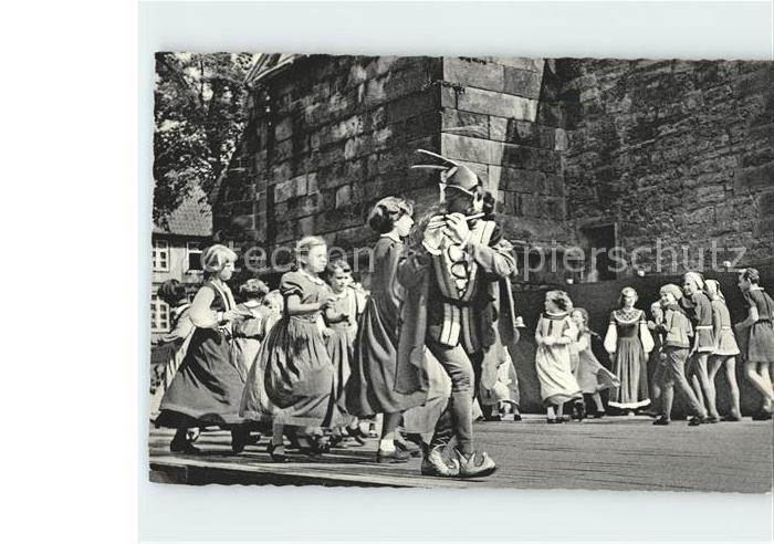 Sagen Maerchen Der Rattenfänger mit Kindern Hameln