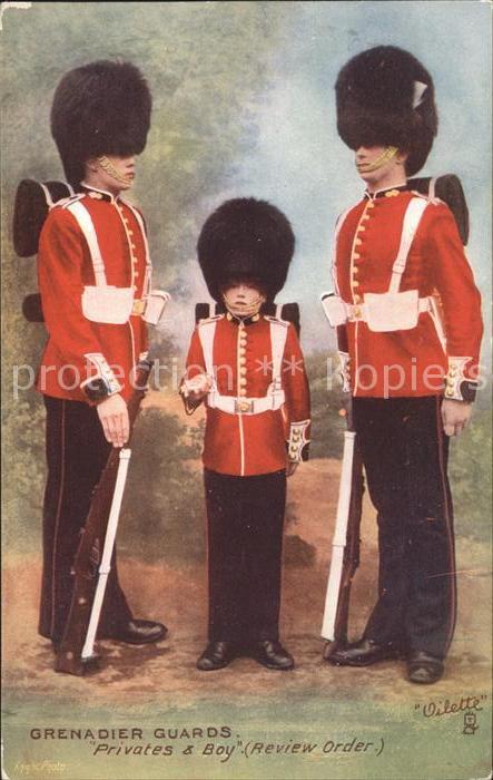 Leibgarde Wache Grenadier Guards Privates and Boy Revie