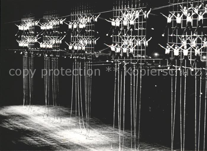 Artistik Zirkus Artistique Cirque Circ-- The Royal Tournament Window Ladder Rope