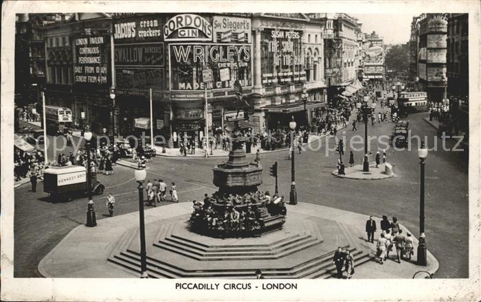 London Piccadilly Circus Monument