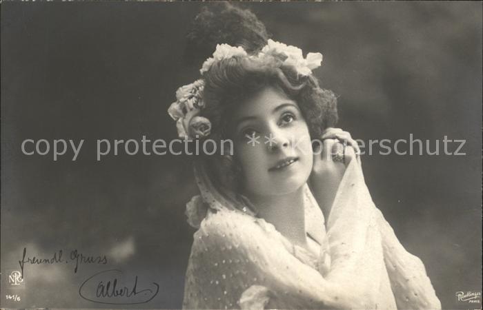 Foto NPG Nr. 141/6 Reutlinger-Paris Kind Blumen Ring