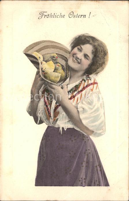 Ostern Easter Paques Kueken Tracht Frau