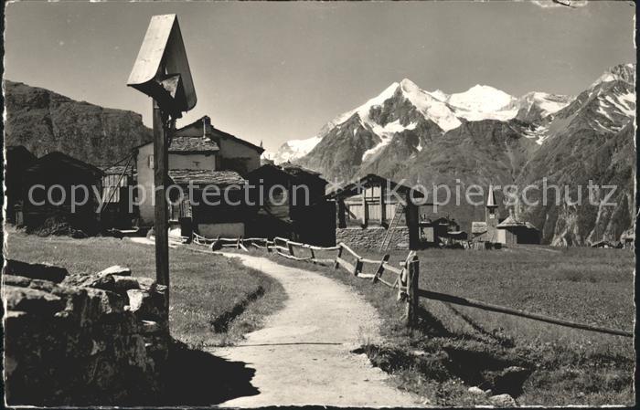 Graechen VS Dorfpartie Wegkreuz mit Brunnegg Weiss und Bishorn