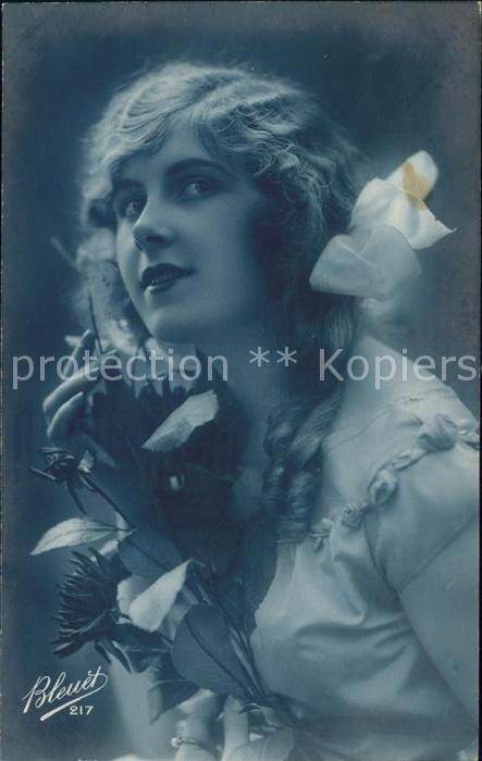Foto Bleuet Paris Nr. 217 Frau Blumen