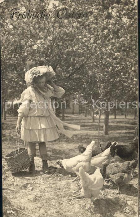 Foto NPG Nr. 664/5 Kind Huehner Hahn Ostern