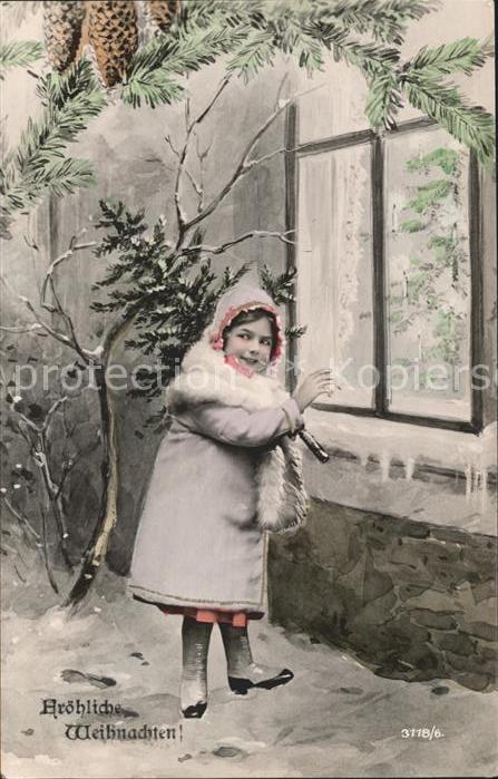 Weihnachten Kind Wintermode Tannenzapfen