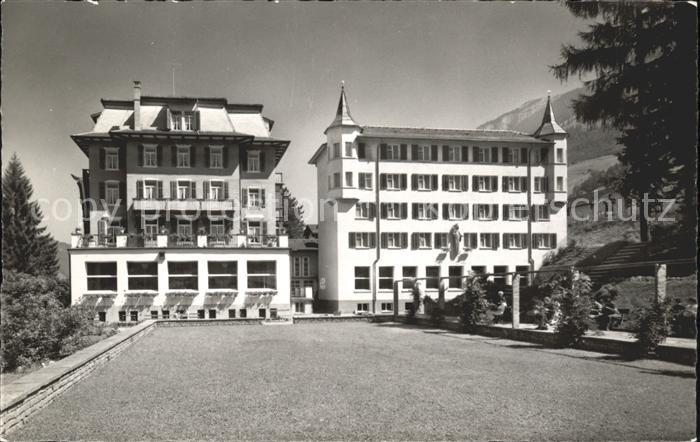 Lungern Haus St. Josef mit Marienburg
