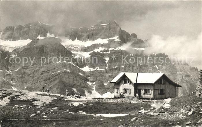 Toedi Leglerhütte mit Glärnischkette