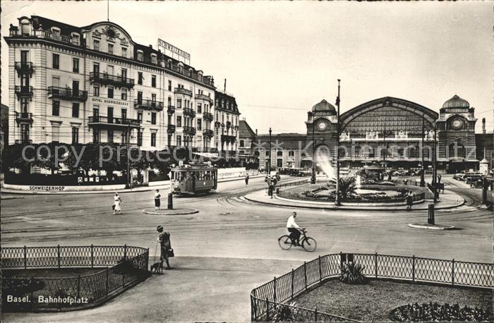 Strassenbahn Fahrrad Basel Bahnhofplatz