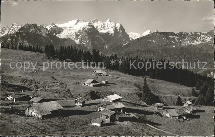 Hasliberg Balisalp mit Wetterhorngruppe Moench und Eiger