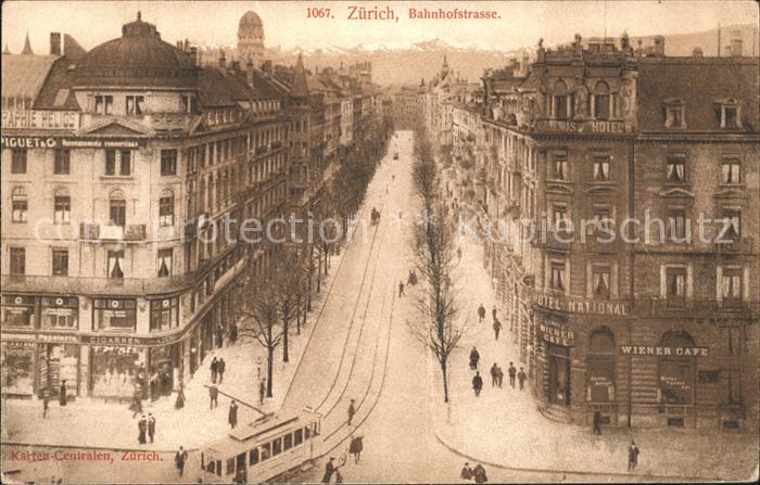 Strassenbahn Zuerich Bahnhofstrasse Wiener-Cafe  Hotel National