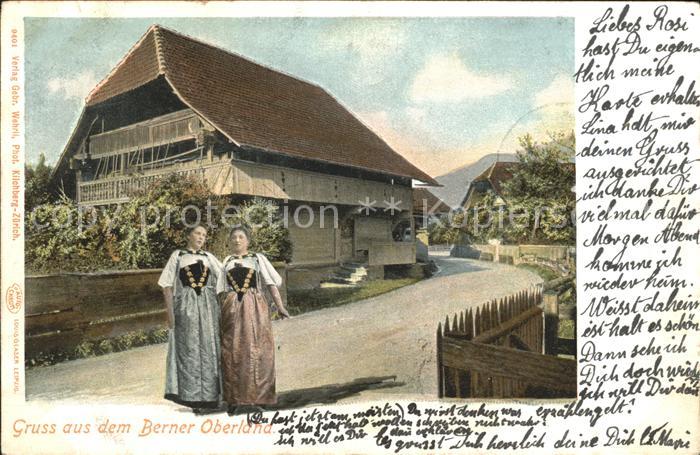 Trachten Schweiz Berner Oberland Bauernhaus