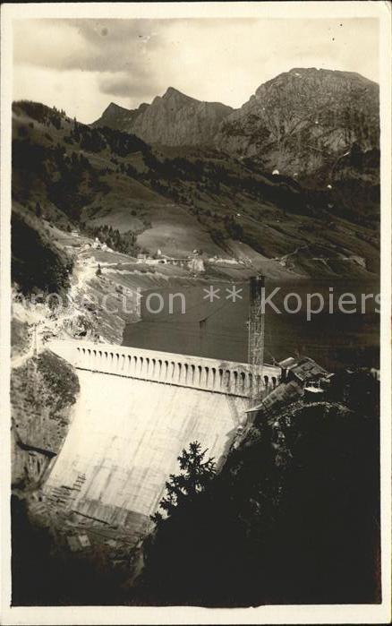 Waeggithal Kraftwerk Waeggithal Staumauer Stausee