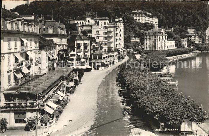 Brunnen Vierwaldstaettersee SZ Promenade
