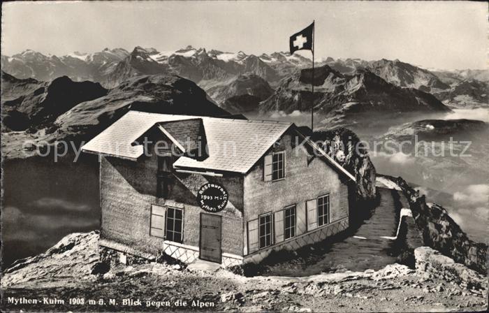 Mythen SZ Blick gegen Alpen