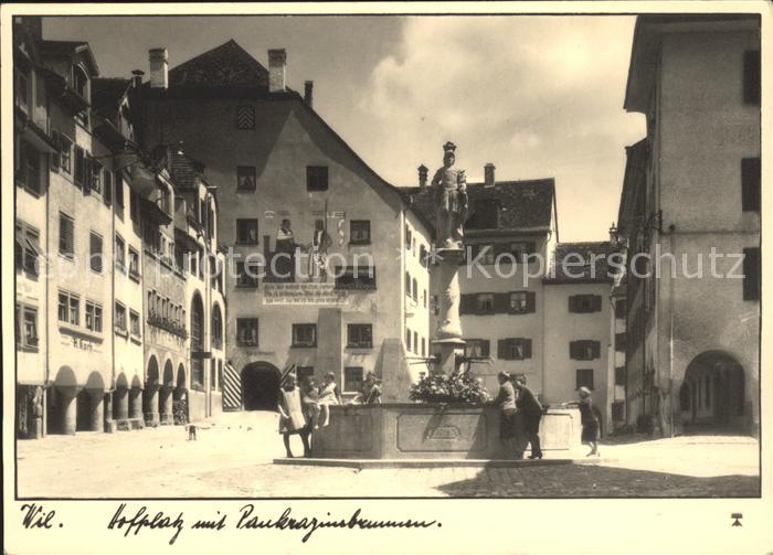 Wil SG Hofplatz Brunnen Kinder