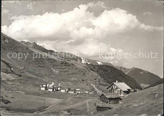 Selva Tujetsch gegen Auslaeufer Piz Crispalt