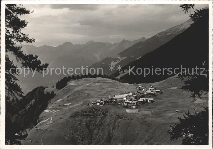 Latsch GR Berguen Ortsansicht