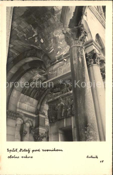 Split Spalato Detalj pod zvonikom stolne crkve Kathedrale