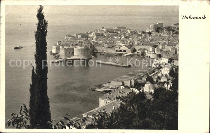Dubrovnik Ragusa Blick auf Hafen und Altstadt NZ4