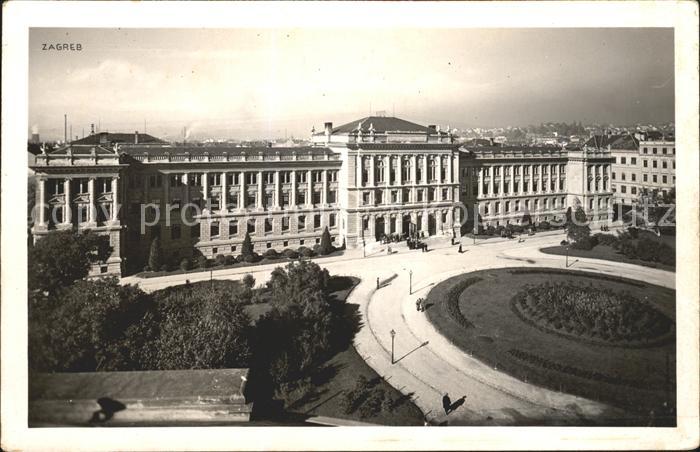 Zagreb Gebaeude Platz