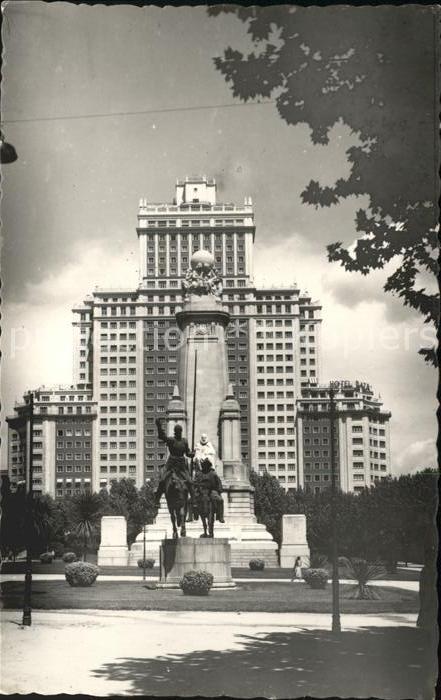 Madrid Spain plaza de Espana