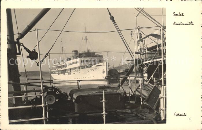 Dampfer Oceanliner Split Pristaniste