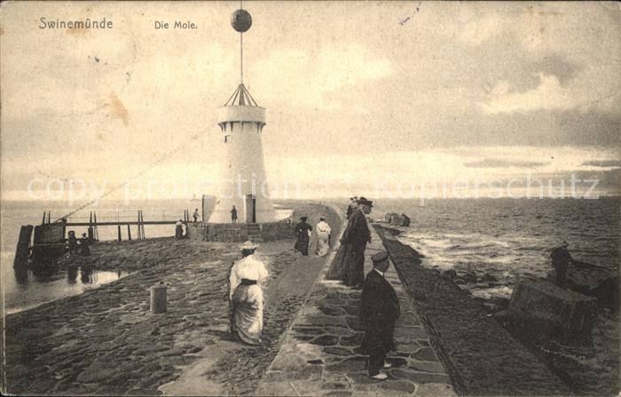 Leuchtturm Lighthouse Swinemuende Mole