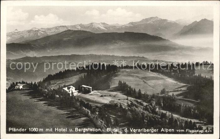 Pfaender Hotel Bergstation Alpen Fliegeraufnahme