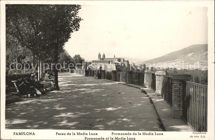 Pamplona Navarra Paseo de la Media Luna Promenade