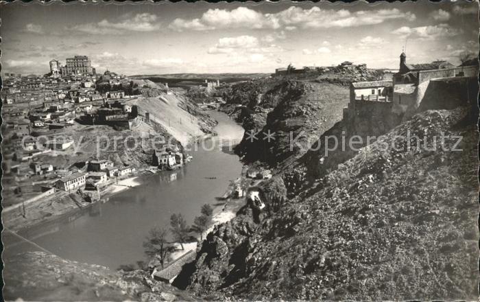 Toledo Castilla-La Mancha Paseo en el pliegue de montana