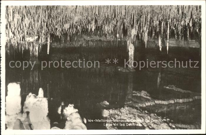 Hoehlen Caves Grottes Mallorca Manacor Cuevas del Drach Lago