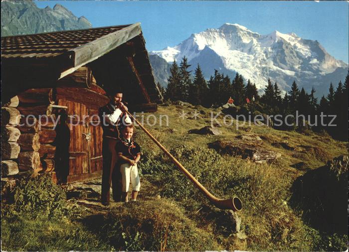 Alphorn Alphornblaeser Sennenbub Wengen Jungfrau
